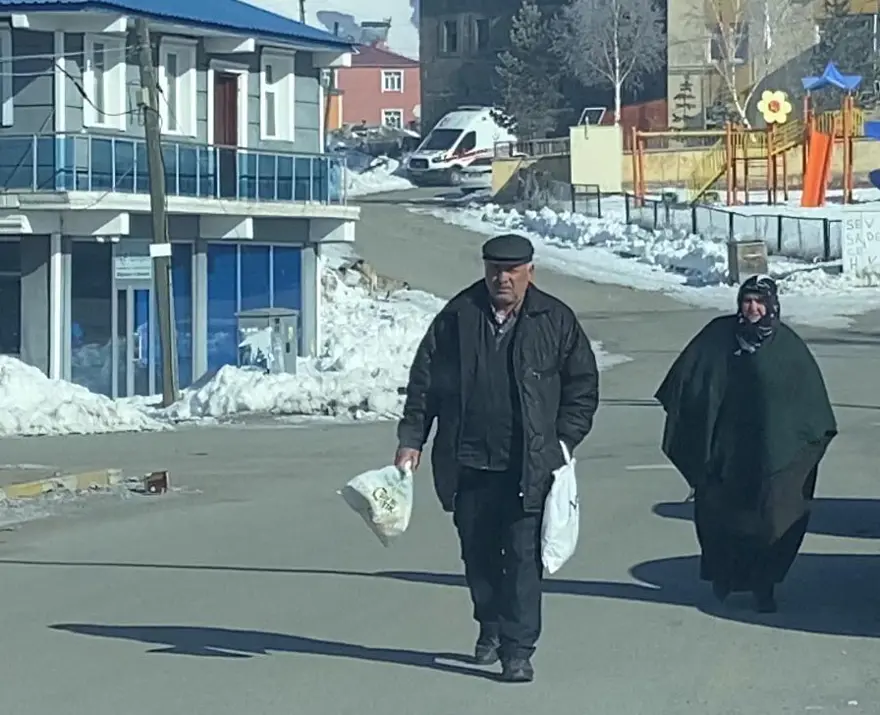 Türkiye'nin en soğuk yerleşim yeri Göle oldu 12