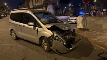 Kayseri'de iki otomobil çarpıştı, 7 kişi yaralandı