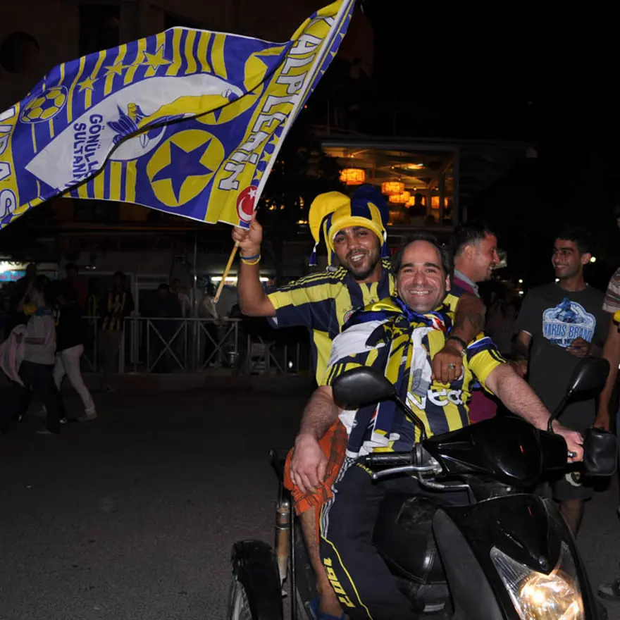 Her yer sarı lacivert 31