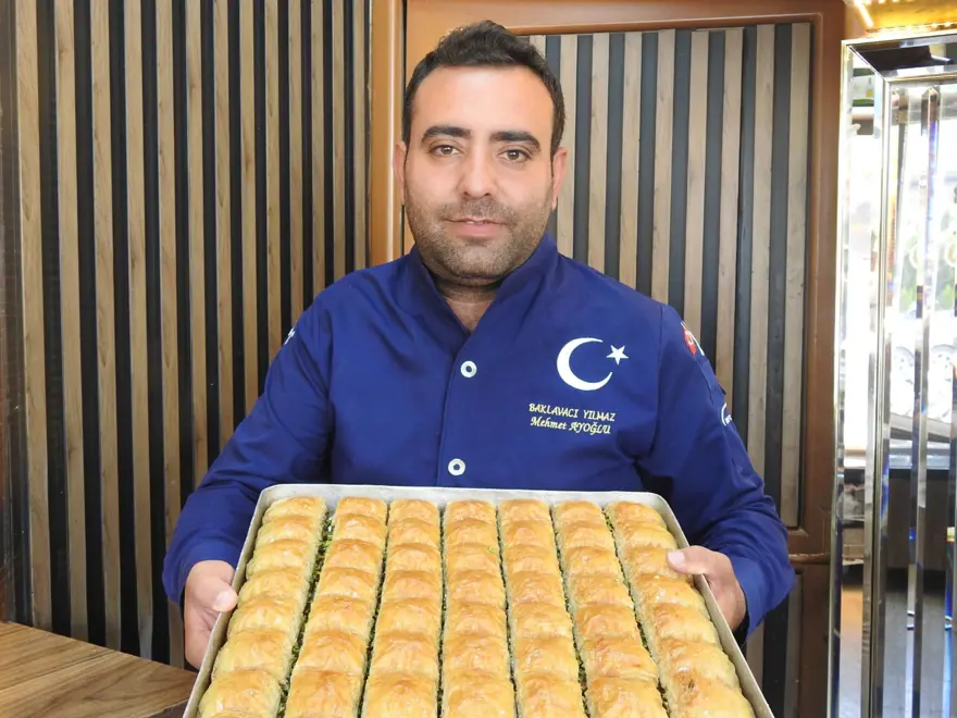 "BU BAKLAVAYI GAZİANTEP'TE BULAMAZSINIZ" 3 "BU BAKLAVAYI GAZİANTEP'TE BULAMAZSINIZ" 3