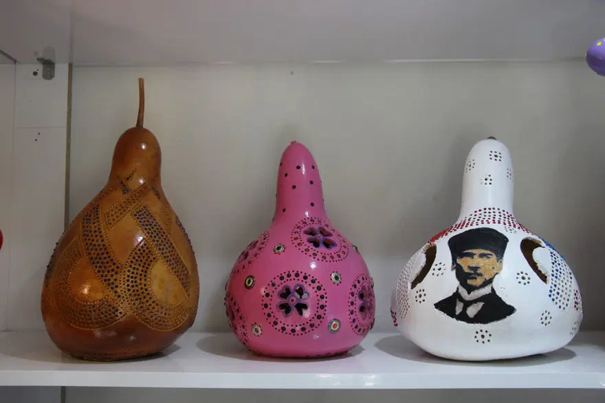 Hobi olarak başladı: Yumurtanın kabuğuna sanat nakşediyor 4 Hobi olarak başladı: Yumurtanın kabuğuna sanat nakşediyor 4