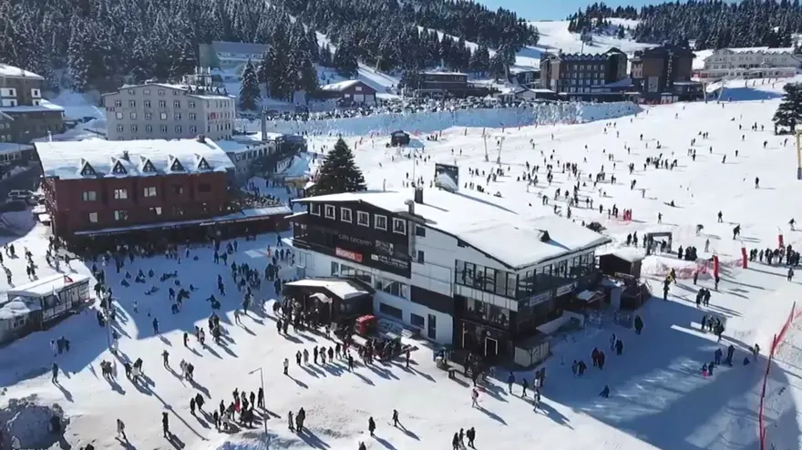 10 bin araç giriş yaptı! Uludağ’da sömestir yoğunluğu 