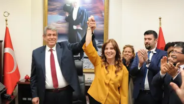 Başkanlık görevini eşinden devraldı