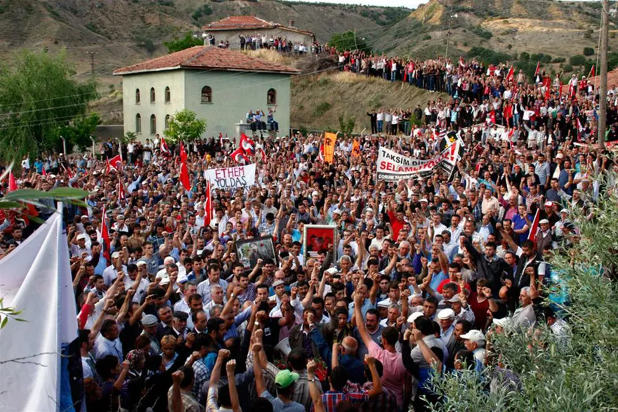 Ethem Sarısülük toprağa verildi 