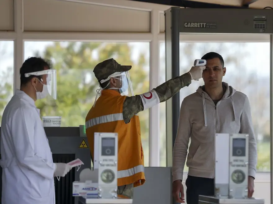 Askeri birliklerde corona virüs önlemleri uygulanıyor 10