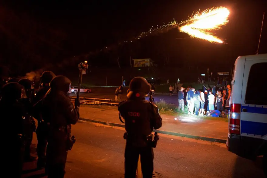 Almanya'da aşırı sağcılar yine mültecileri hedef aldı 3
