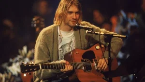 Nirvana'nın solisti Kurt Cobain'in gitarı açık artırmaya çıkıyor Nirvana'nın solisti Kurt Cobain'in gitarı açık artırmaya çıkıyor