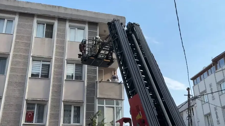Avcılar'da yangın paniği: Bir aile mahsur kaldı 7