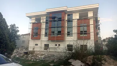 Sakarya'da feci olay: İnşaatta üzerine asansör düşen 2 işçi öldü