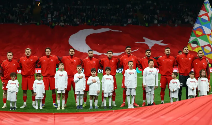 A Milli Takım avantajı yakaladı: Bir cezalı bir sakatlık! 2