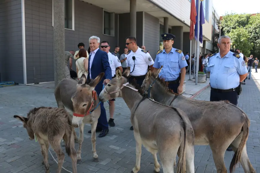 KOSOVA MECLİS BAŞKANINI SEÇEMİYOR 3
