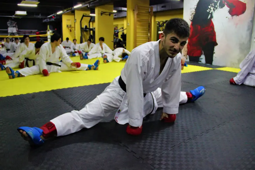 Kundakta başladığı sporda tarih yazdı 1