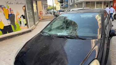 6 yaşındaki çocuk beşinci kattan otomobilin üzerine düştü