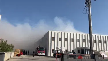 Tekirdağ'da gıda deposunda yangın