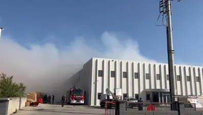 Tekirdağ'da gıda deposunda yangın