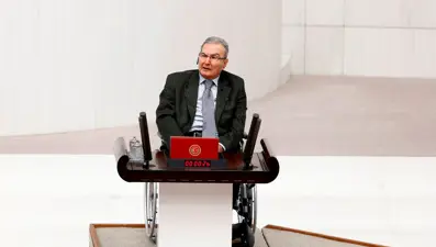 Deniz Baykal hastanede tedavi altında