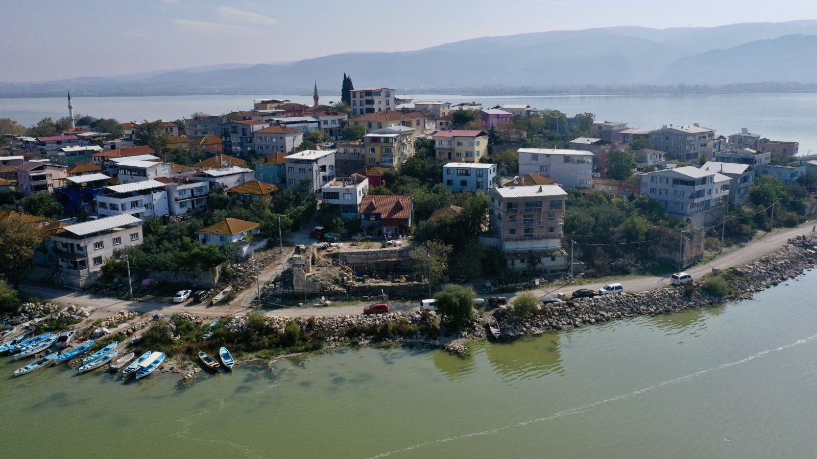 Gölyazı'da tarihi keşif: Ham ipek böceği atölyesi bulundu