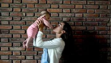 Doğum izni 6 aya yükseliyor