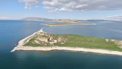 Doğaseverlerin yeni rotası Çarpanak yarımadası