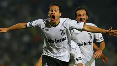Bobo'nun transferine menajer engeli