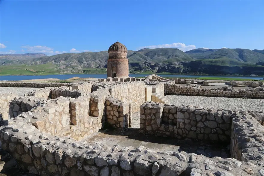 Tarihi Hasankeyf'e 3 limandan ulaşılacak 14