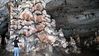 Diyarbakır'daki gizemli mağara definecilerin talanına uğradı
