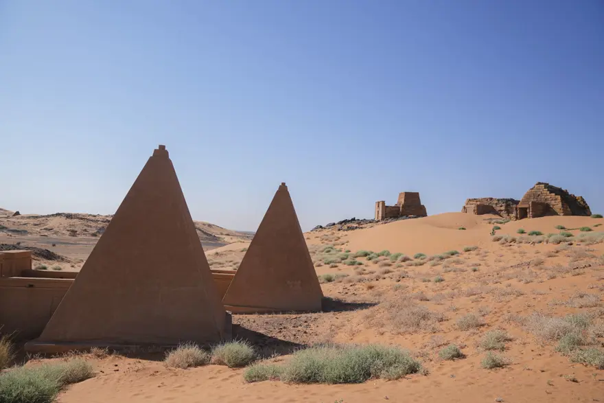 2 bin yıllık Meravi piramitleri çatışmalara rağmen ayakta: Tarihe ışık tutuyor 