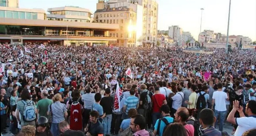 Taksim'de gerginlik 16