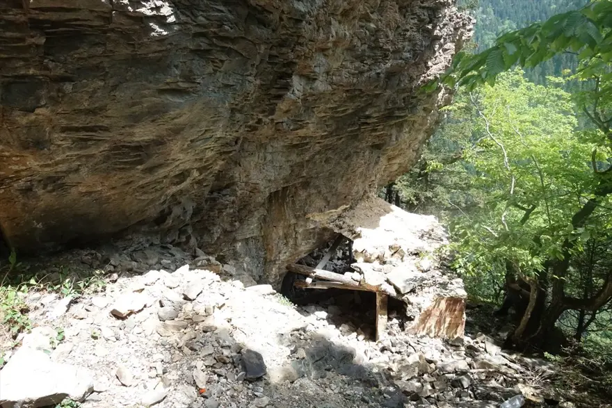 Sümela Manastırı'nın kayalıklarındaki saklı şapel restore edilecek 10