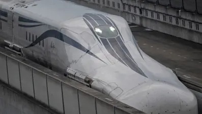 Japonya'nın yeni hızlı treni: Gözle görülemeyecek kadar hızlı!