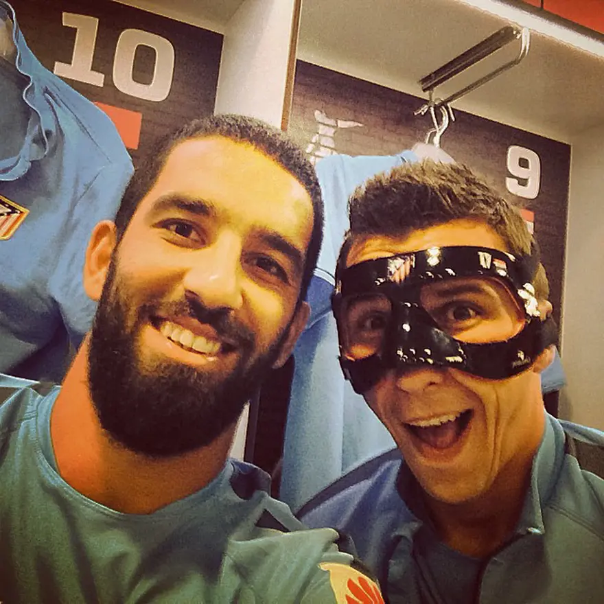 Arda Turan'ın 15 milyon euroluk malikanesi 74 Arda Turan'ın 15 milyon euroluk malikanesi 74