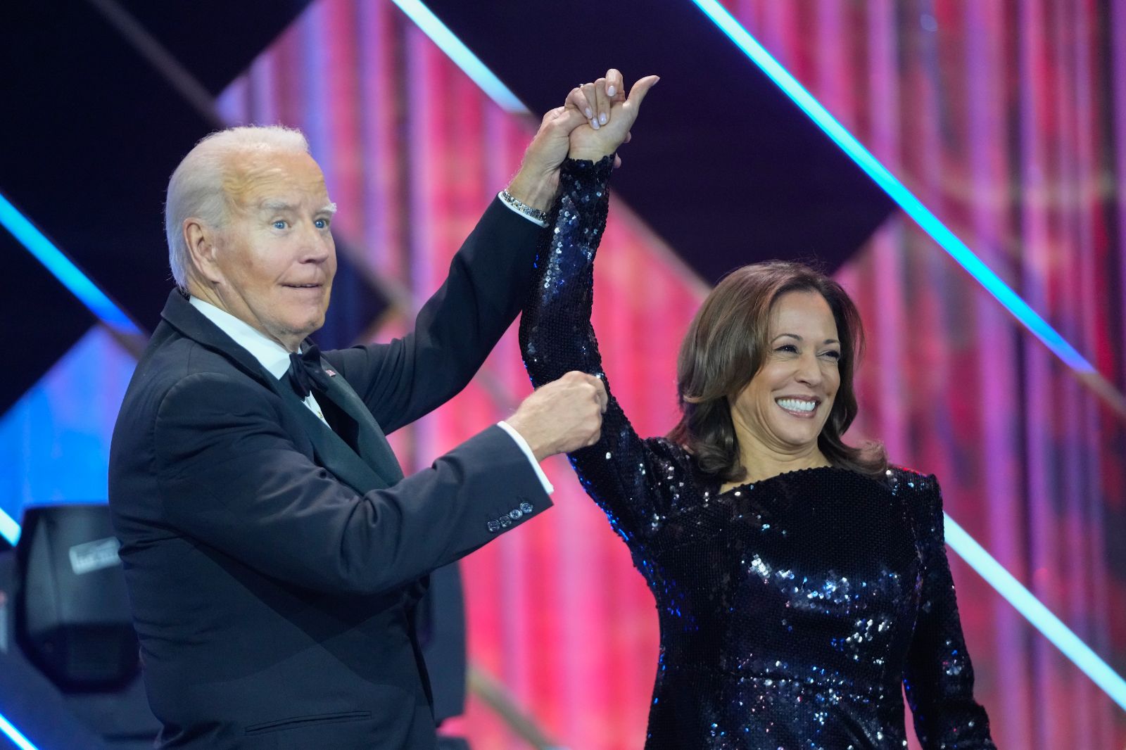 Biden'ın kanseri komploları tetikledi: "Adım adım planladılar"