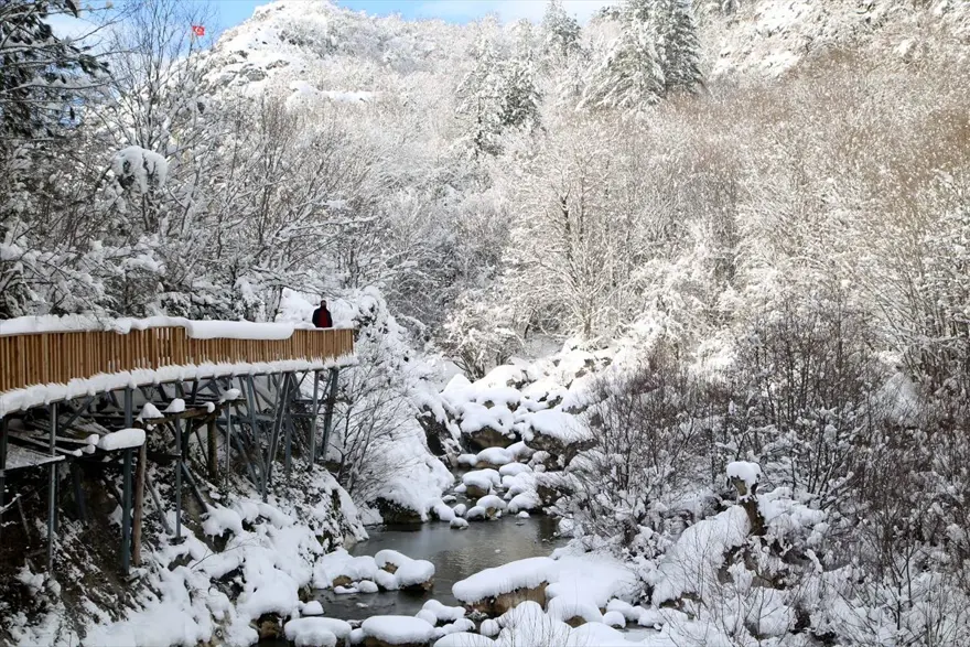Kastamonu'da bir doğa harikası Horma Kanyonu! Kar altında doyumsuz manzaralar sunuyor 9 Kastamonu'da bir doğa harikası Horma Kanyonu! Kar altında doyumsuz manzaralar sunuyor 9