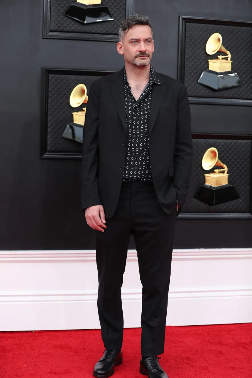2022 Grammy Ödülleri'nde kırmızı halı şıklığı 51