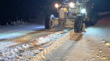 Bulanık'ta 61 yerleşim yerinin yolu ulaşıma açıldı