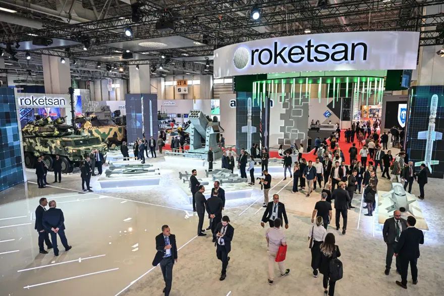İstanbul'da savunma sanayii fuarı | Milli Muharip Uçak KAAN'ın 2028'de Türk motoruyla uçması planlanıyor 23 İstanbul'da savunma sanayii fuarı | Milli Muharip Uçak KAAN'ın 2028'de Türk motoruyla uçması planlanıyor 23