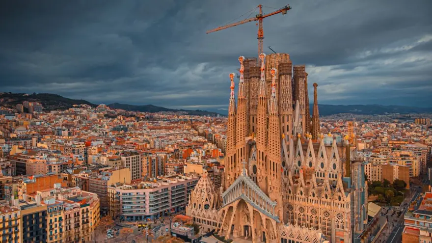 141 yıllık gizem: Mimarı öldü, kilise yarım kaldı 