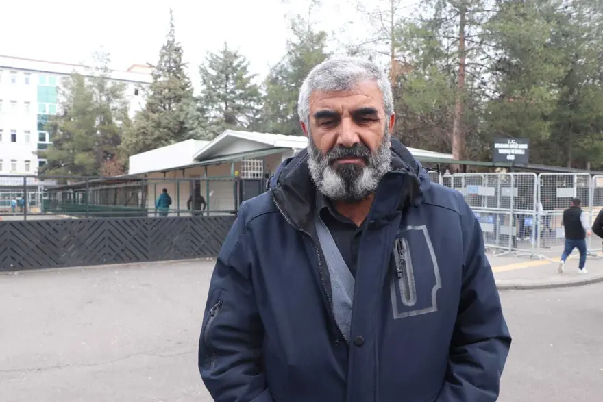 Narin davasına geldi, suskunluğa isyan etti |Rojin’in babası: Beyaz aracı kim kullanıyordu? 