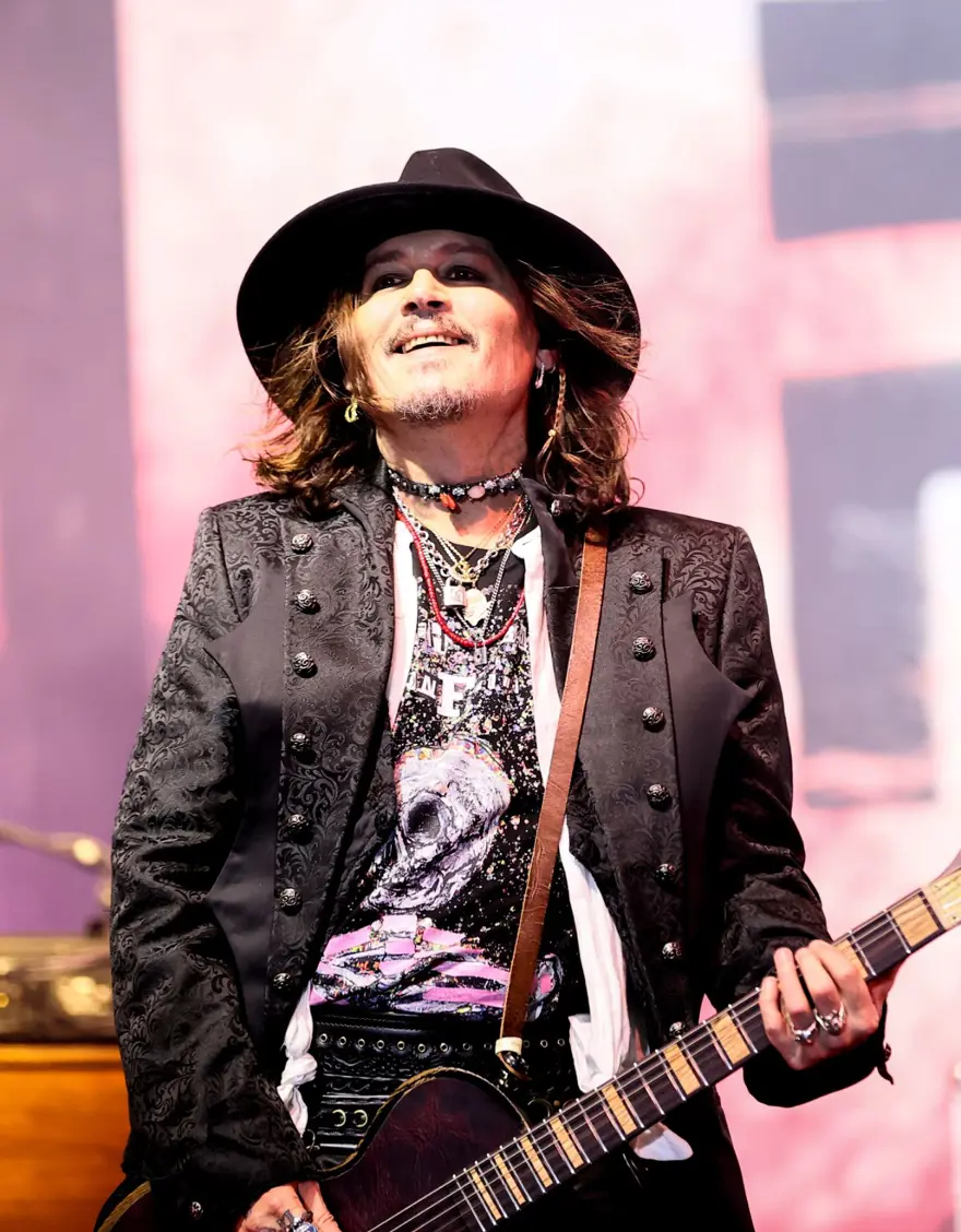 Johnny Depp'li Hollywood Vampires grubu İstanbul'da konser verdi 18
