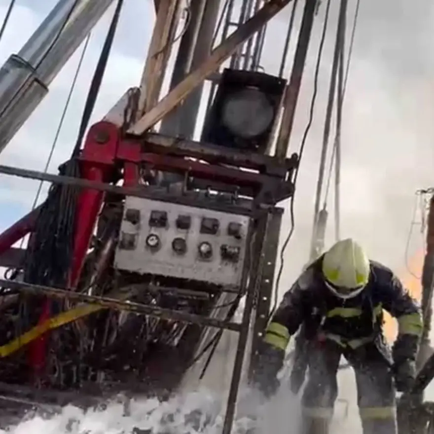 Petrol kuyusunda korkutan yangın 7 Petrol kuyusunda korkutan yangın 7