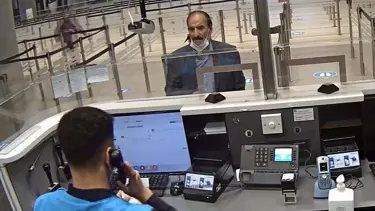 Sahte pasaportla 24 kez girdi, 25'incide yakalandı
