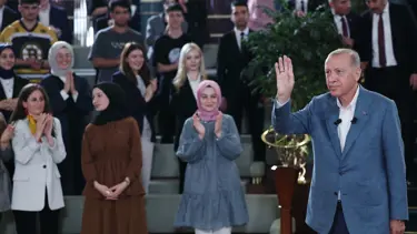 Cumhurbaşkanı Erdoğan gençlerle buluştu: Kızılay'ın çadır satması beni de ciddi manada üzmüştür