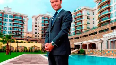 Odakta New York ve Paris var