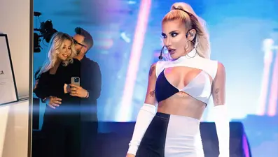 İrem Derici Gökhan Fırat ile aşkını ilan etti