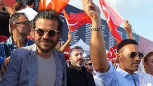 Ünlü isimler Yenikapı'da konuştu (Demokrasi ve Şehitler Mitingi) Ünlü isimler Yenikapı'da konuştu (Demokrasi ve Şehitler Mitingi)