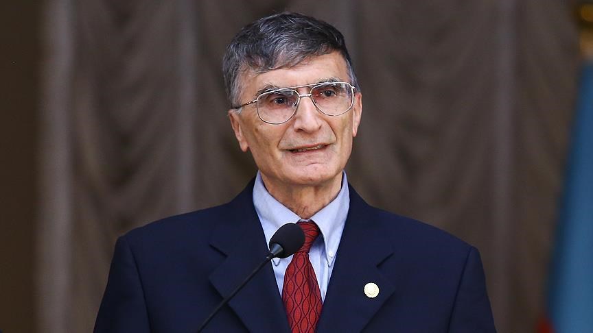 Aziz Sancar: Türkiye'de olsam aşı için kuyruğa girerdim