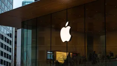 Apple gelirini artırdı, net karını düşürdü
