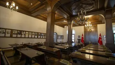 Erzurum Kongre Binası ziyaretçilerini "Milli Mücadele" dönemine götürüyor