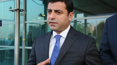 Diyarbakır Valiliği: Demirtaş'ın aracında ateşli silah artığına rastlanmadı