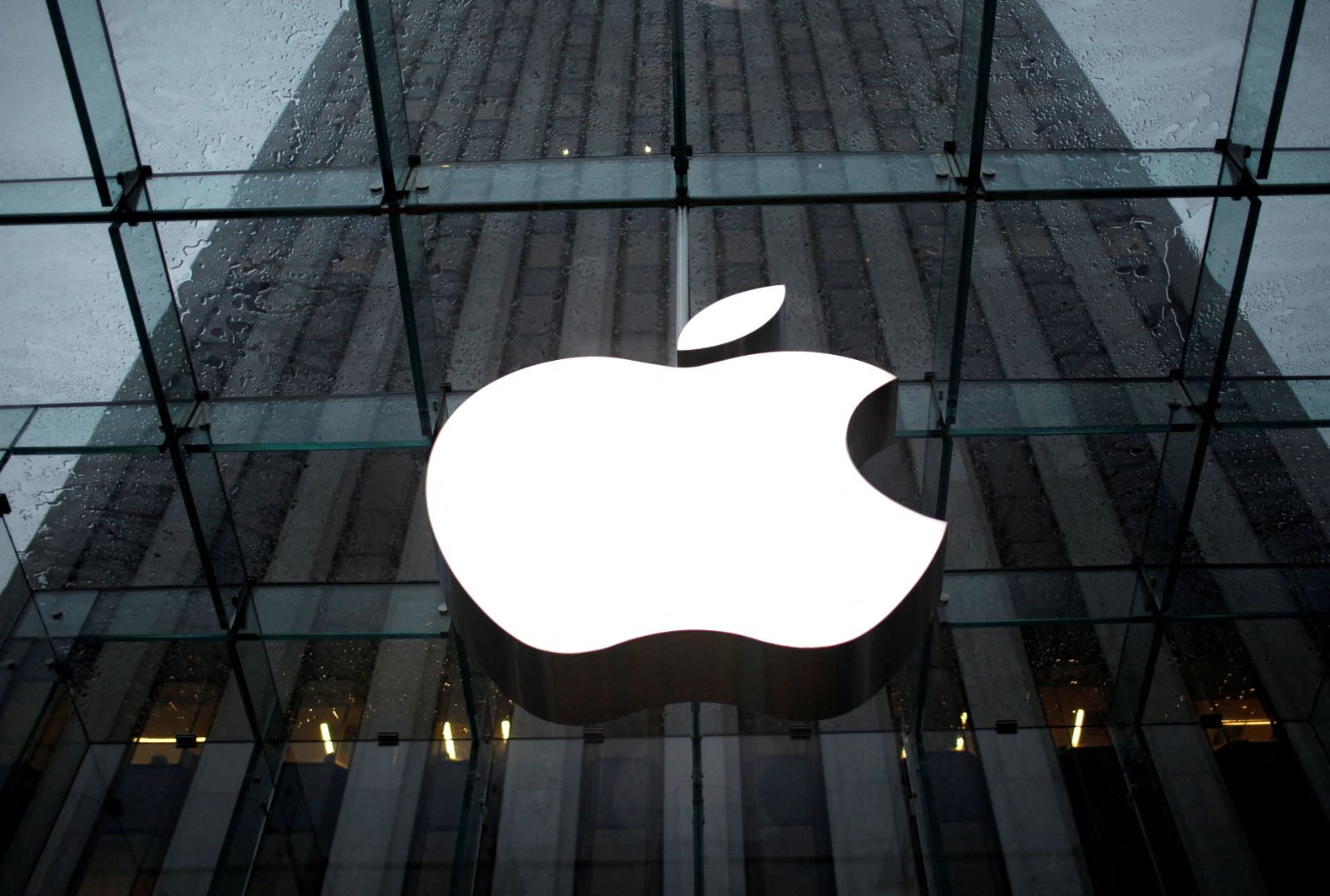 Apple Türkiye 3 ay sonra yeniden zam yaptı (iPhone 11, 12, 13 fiyatları ne kadar oldu?)